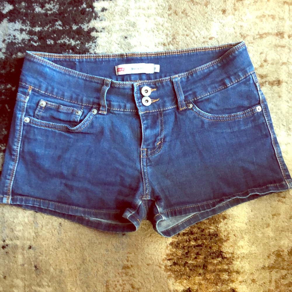 Levi SHORTY SHORT jean shorts